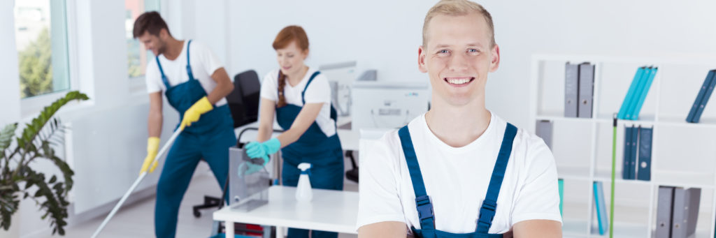 Good cooperation in cleaning offices by professional workers